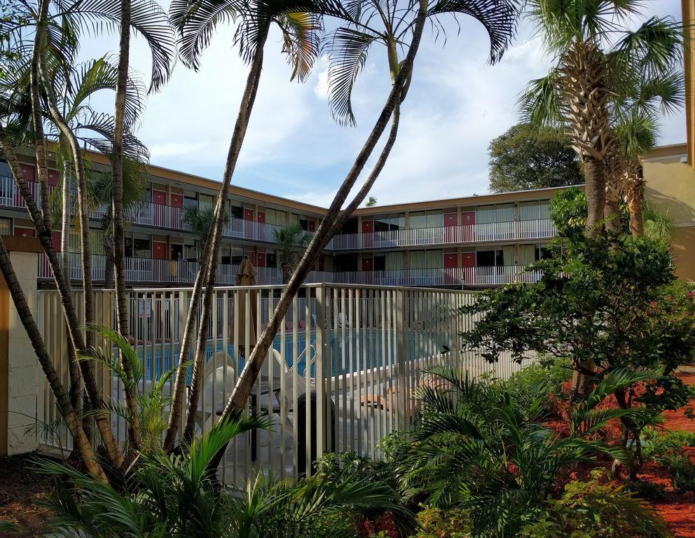 Red Carpet Inn Airport Fort Lauderdale Esterno foto